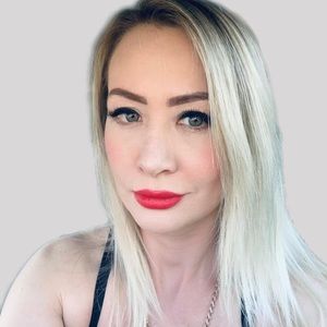 Meet your Posher, Oxana